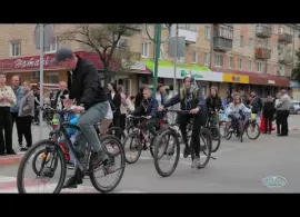 Вбудована мініатюра для Могилів-Подільський у вишиванках: патріотичний велопробіг об’єднав місто