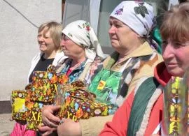Вбудована мініатюра для Тиловий фронт. Сказинецький жіночий "легіон" виготовив для бійців понад 7 тисяч тушонок