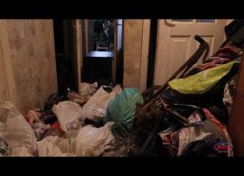 Вбудована мініатюра для ПРОБЛЕМНЕ СУСІДСТВО: МЕШКАНЦІ ПОТЕРПАЮТЬ ВІД СУСІДА, ЩО ПЕРЕТВОРИВ СВОЄ ЖИТЛО НА СМІТНИК