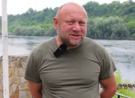 Вбудована мініатюра для Людина і лебідь: дружба починається з довіри